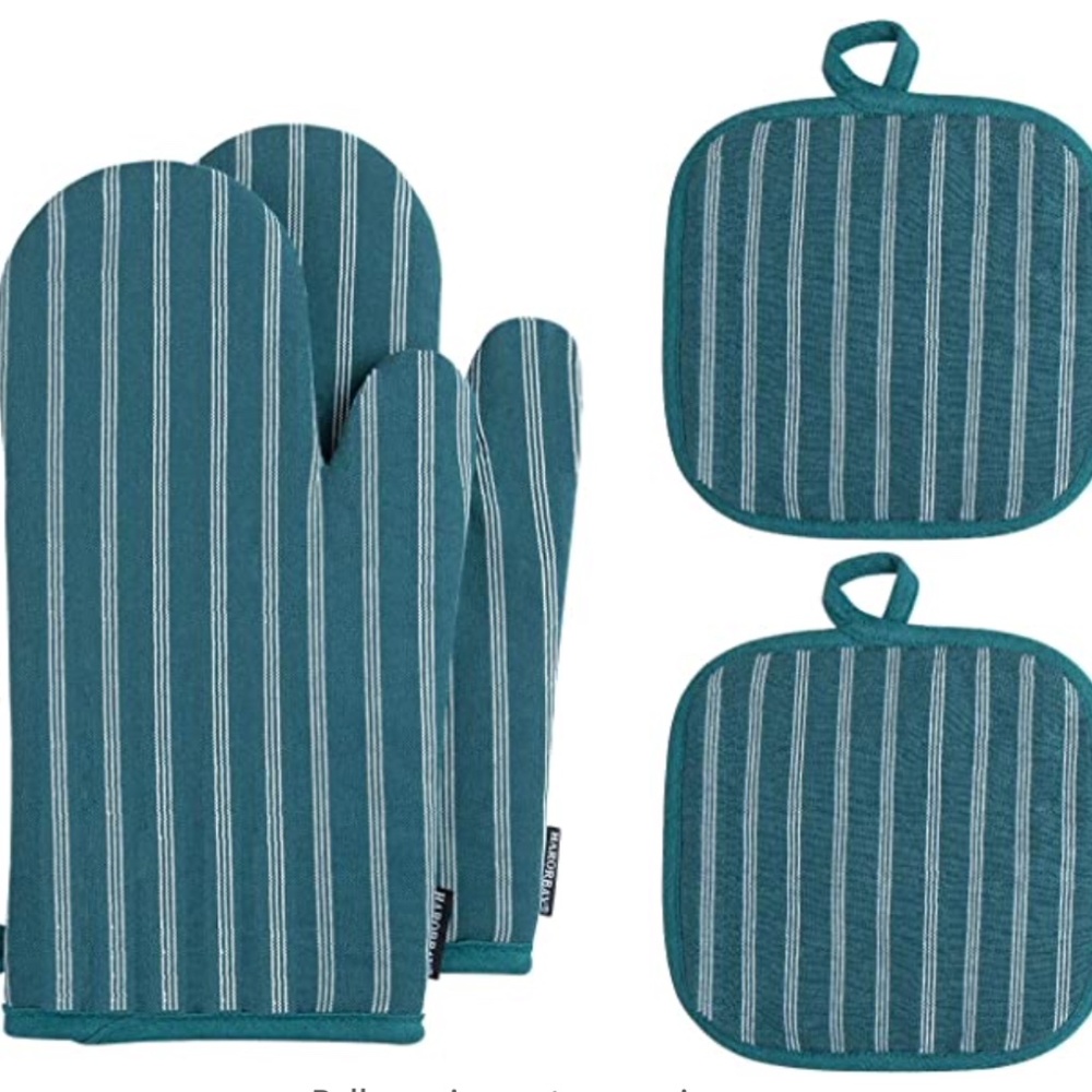 NEW Oven Mitt and Pot Holder Set Green & White Stripes